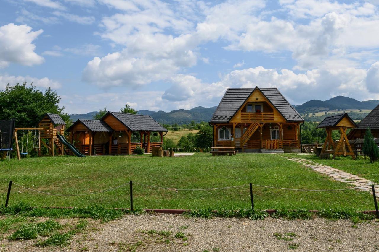 Casa Cupcea Villa Budesti  ภายนอก รูปภาพ