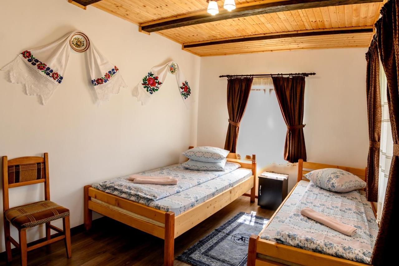 Casa Cupcea Villa Budesti  ภายนอก รูปภาพ