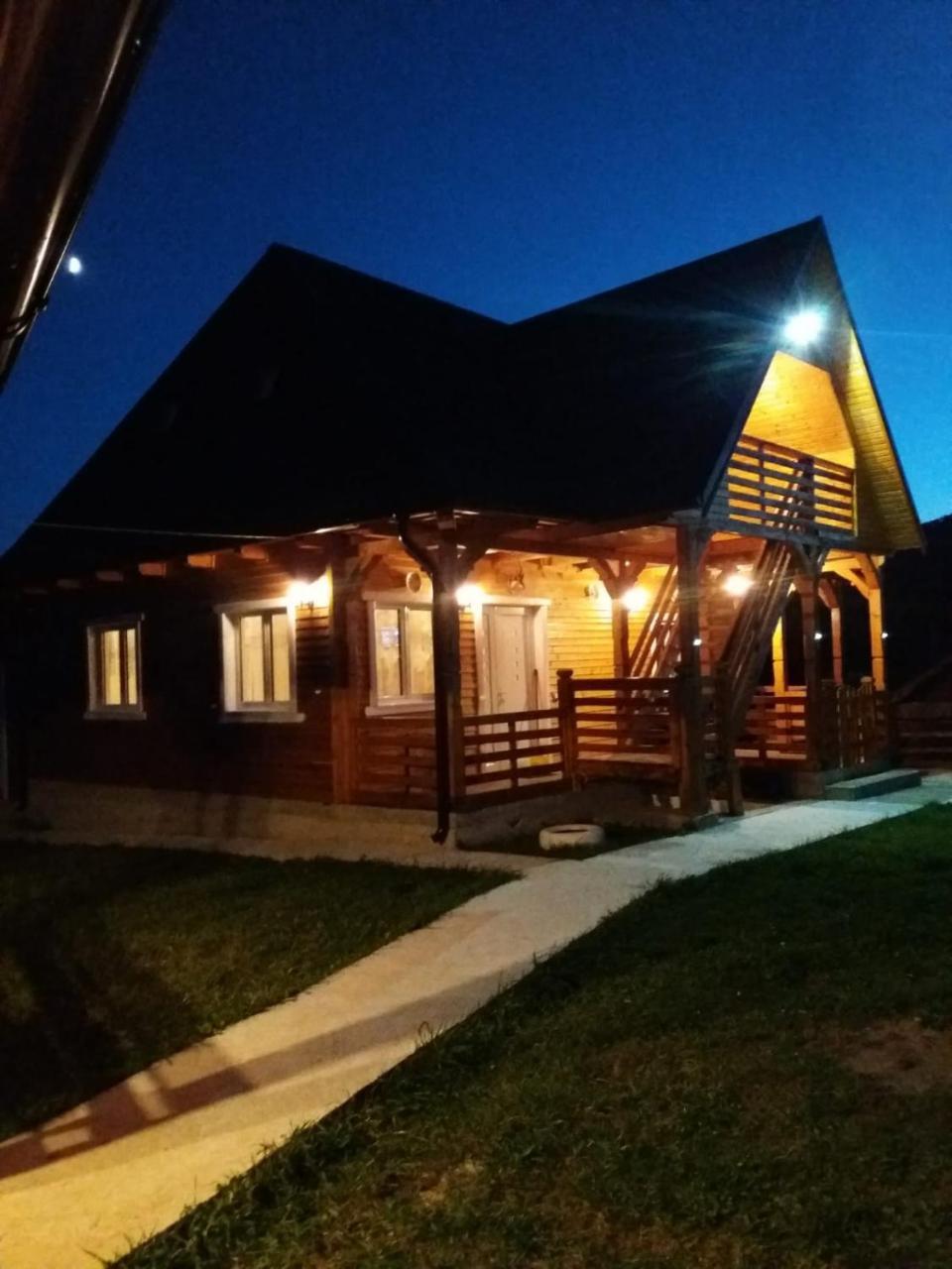 Casa Cupcea Villa Budesti  ภายนอก รูปภาพ